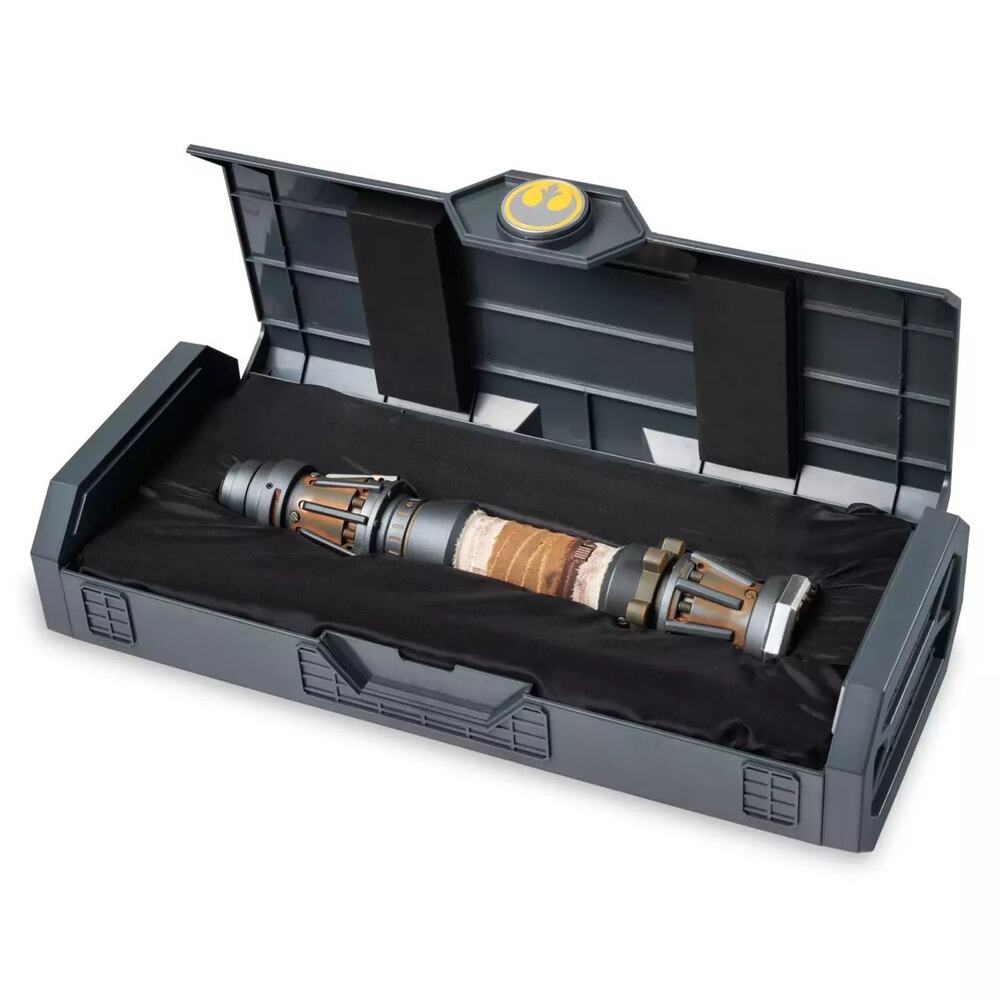 NEW! Rey Skywalker Legacy LIGHTSABER Hilt – Star Wars: Galaxy's Edge